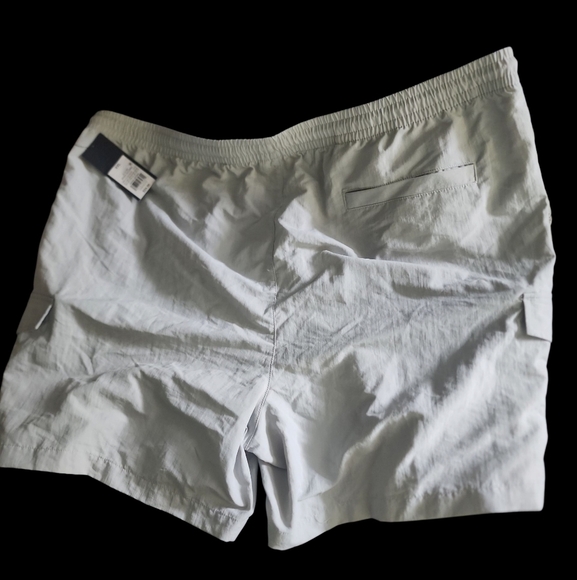 Mens Navy Striped Goodfellow T-Shirt and Original Use Grey Cargo Shorts Set XXL - Picture 3 of 8